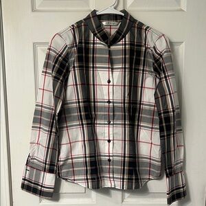 ⭐️Orvis Women’s Carefree Plaid Button Down V-Neck Wrinkle resistant Shirt Size 6